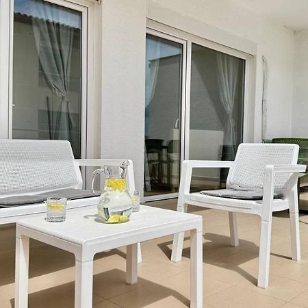 Your Comfy Apartment Sarandë Exteriör bild
