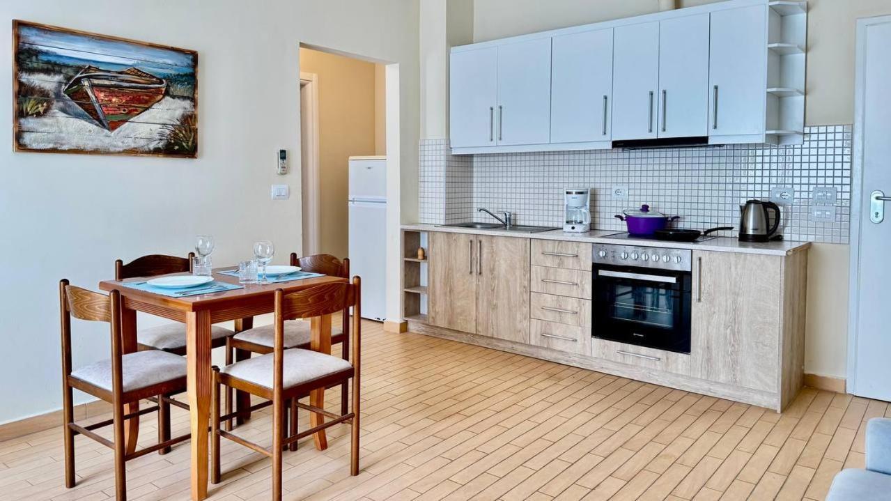 Your Comfy Apartment Sarandë Exteriör bild