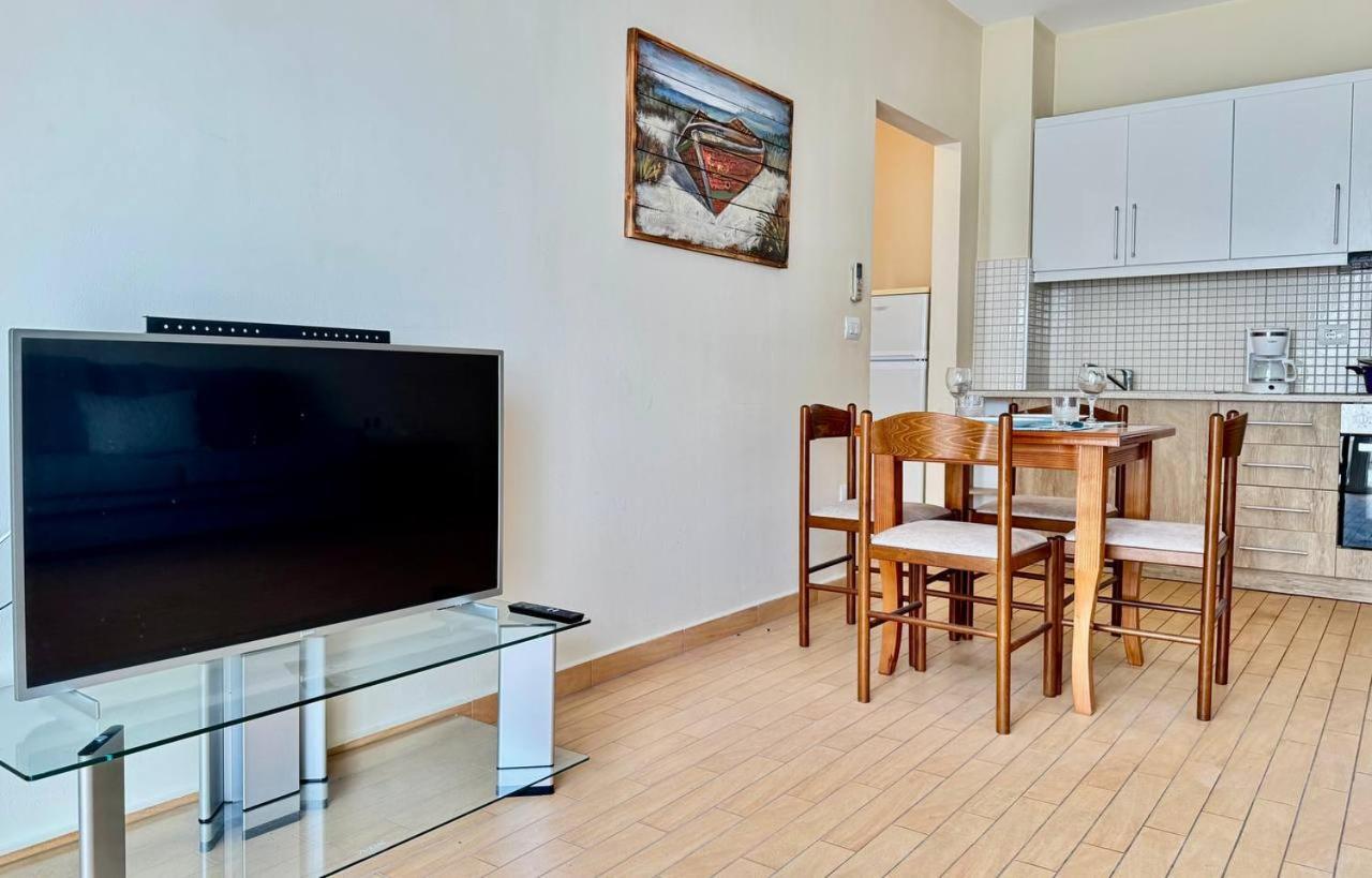 Your Comfy Apartment Sarandë Exteriör bild