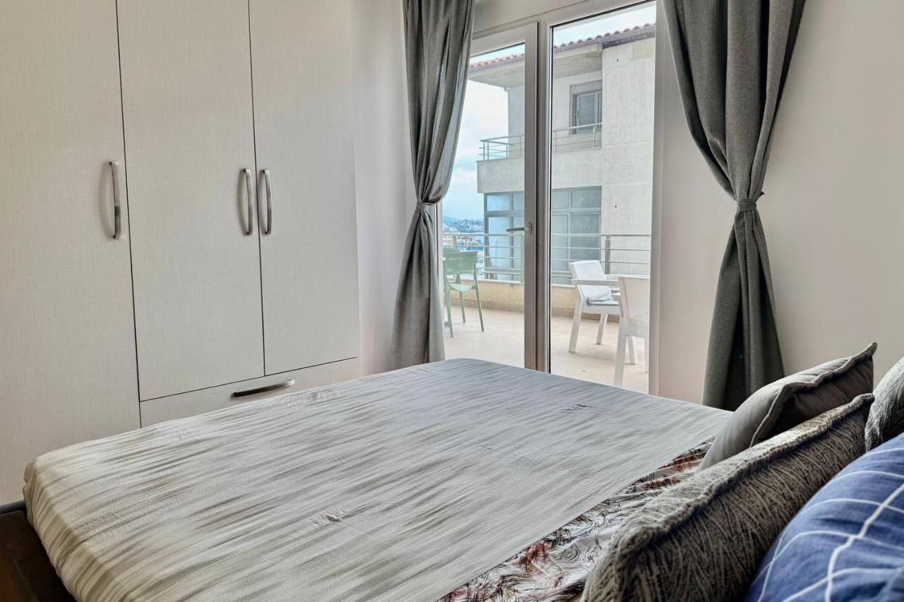 Your Comfy Apartment Sarandë Exteriör bild